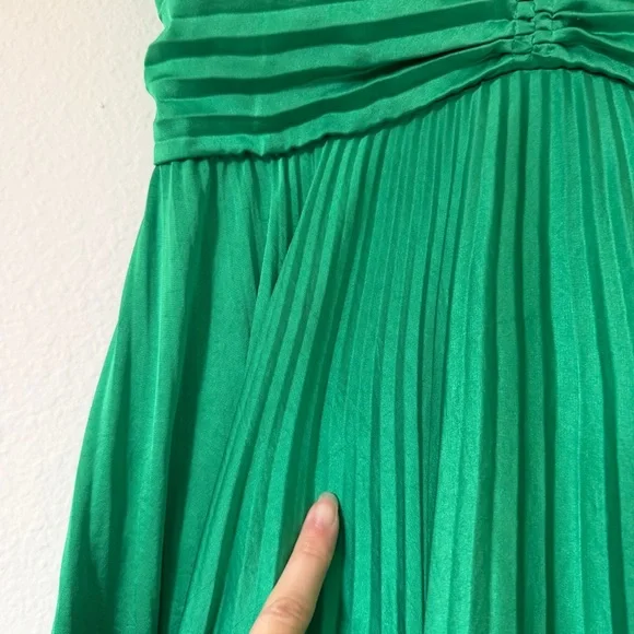 A.L.C. Aries Pleated Maxi Dress Green Elegant Size 6 Formal Wedding Guest Prom - Picture 4 of 16